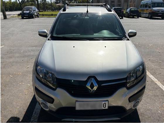 RENAULT SANDERO 1.6 16V SCE FLEX STEPWAY MANUAL RENAULT SANDERO 1.6 16V SCE FLEX STEPWAY MANUAL